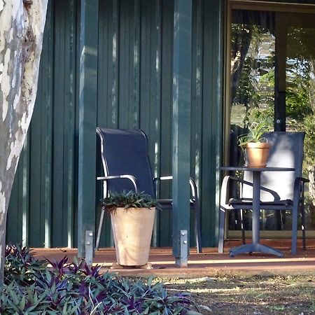 Lagoon Pocket Bed & Breakfast Exterior photo