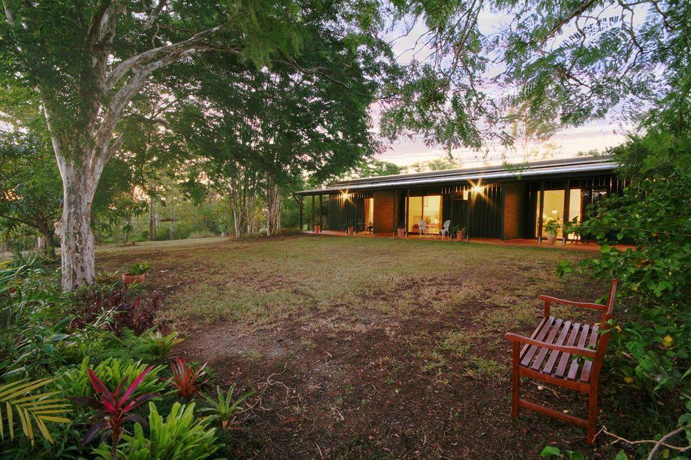 Lagoon Pocket Bed & Breakfast Exterior photo